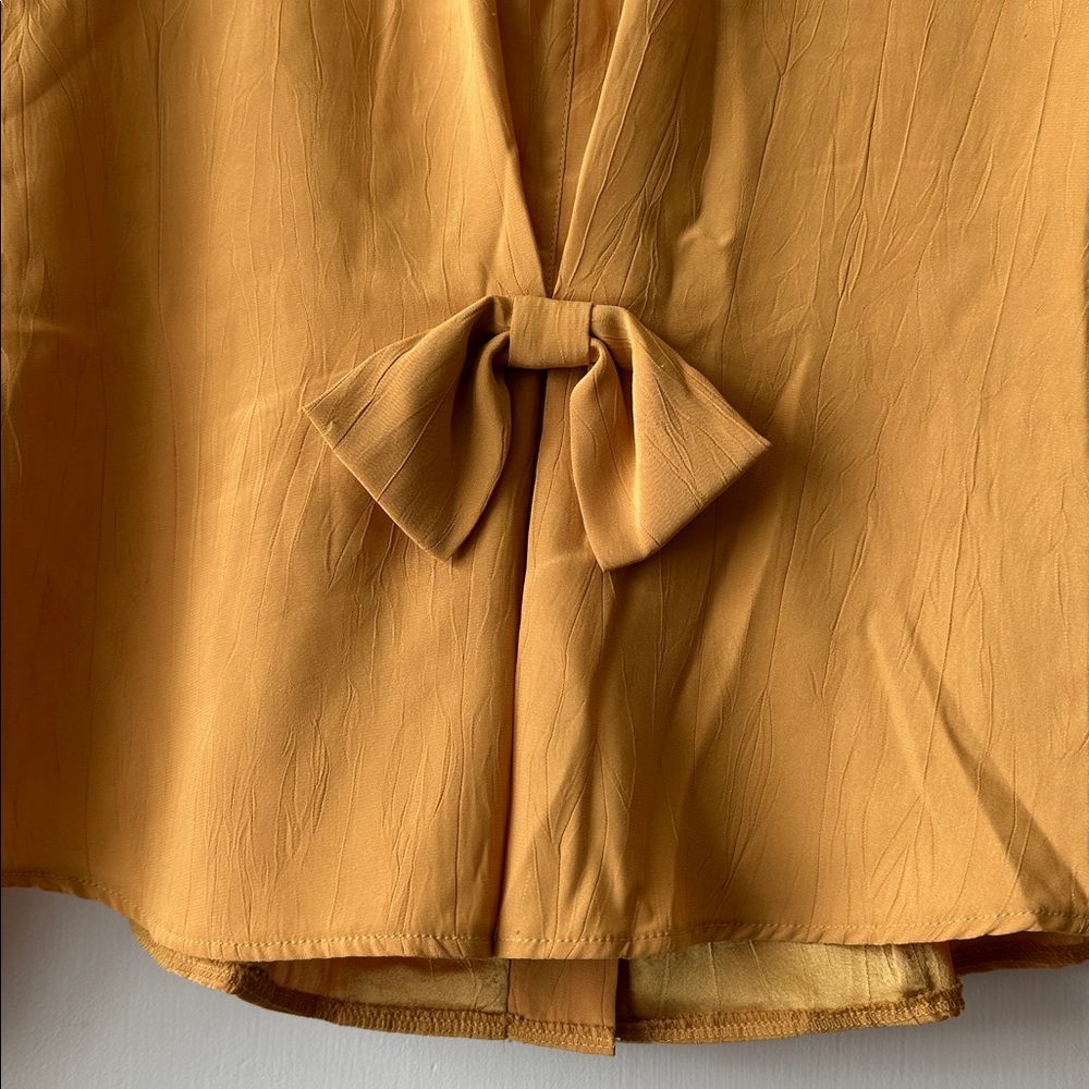 Shoulder-padded Button-Up - Picture 3 of 3